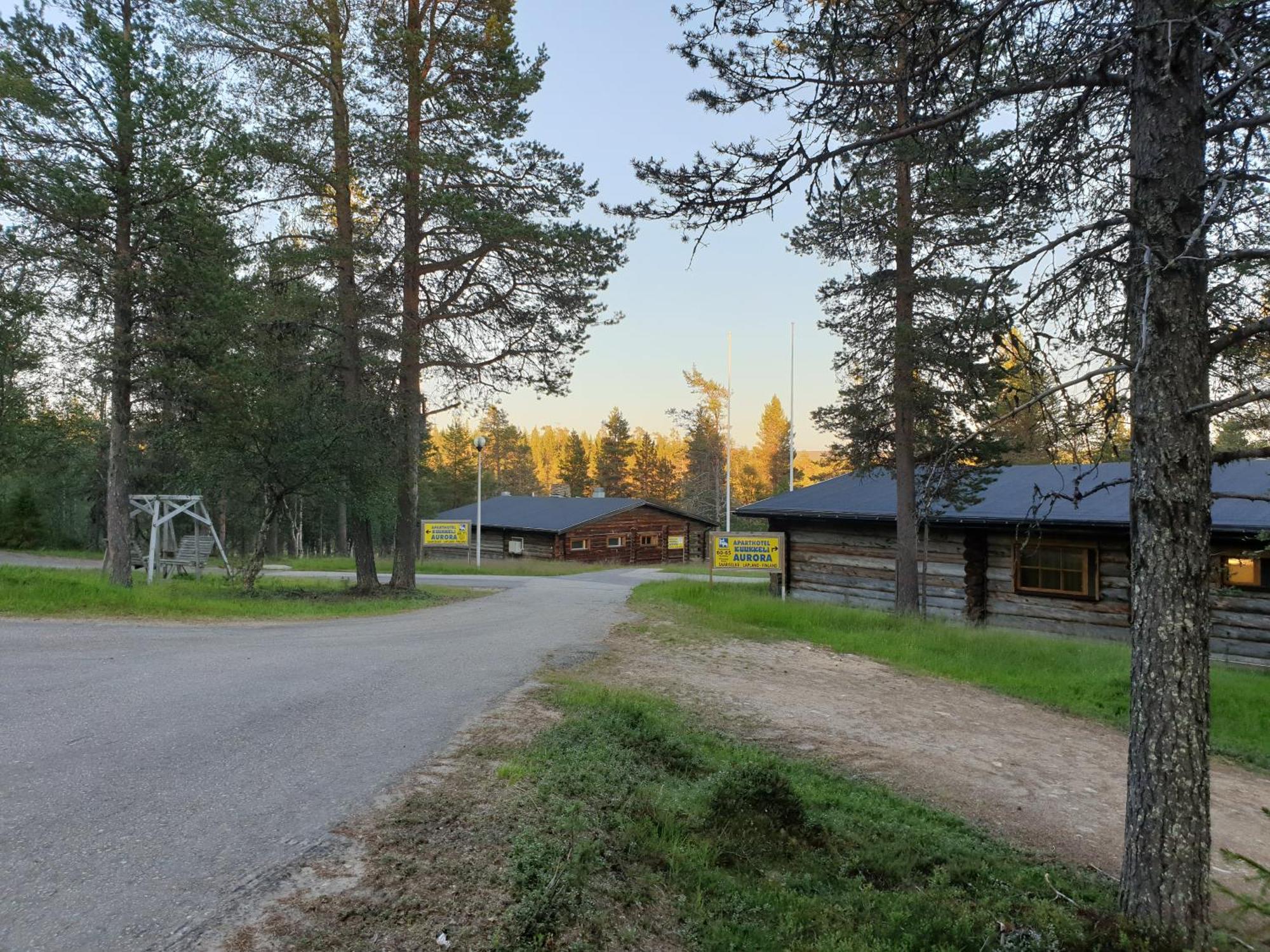 סאריסלקה Kuukkeli Log Houses Aurora Resort מראה חיצוני תמונה