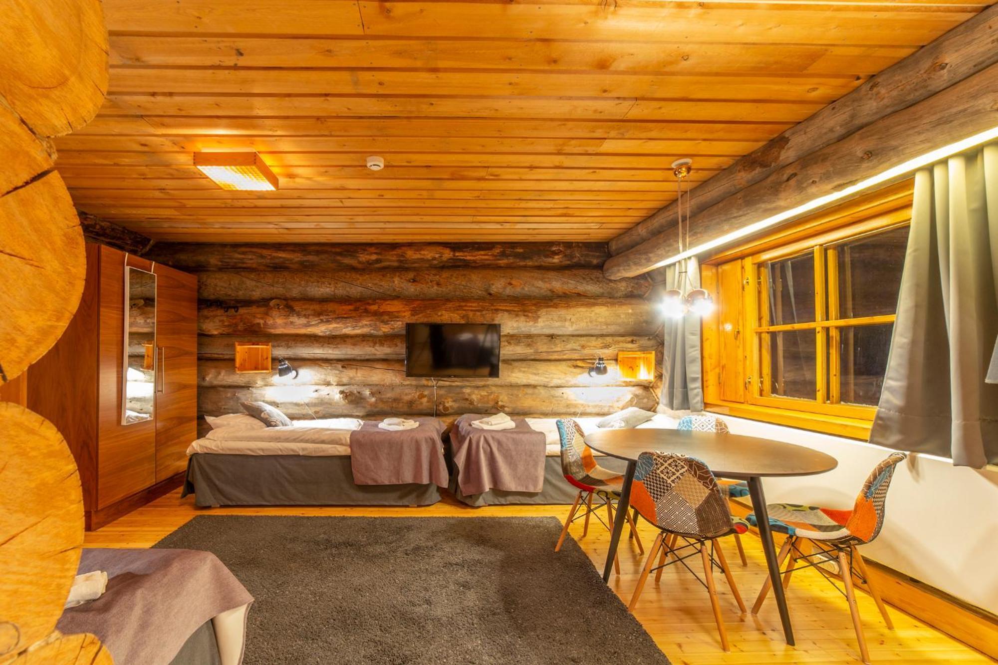 סאריסלקה Kuukkeli Log Houses Aurora Resort מראה חיצוני תמונה