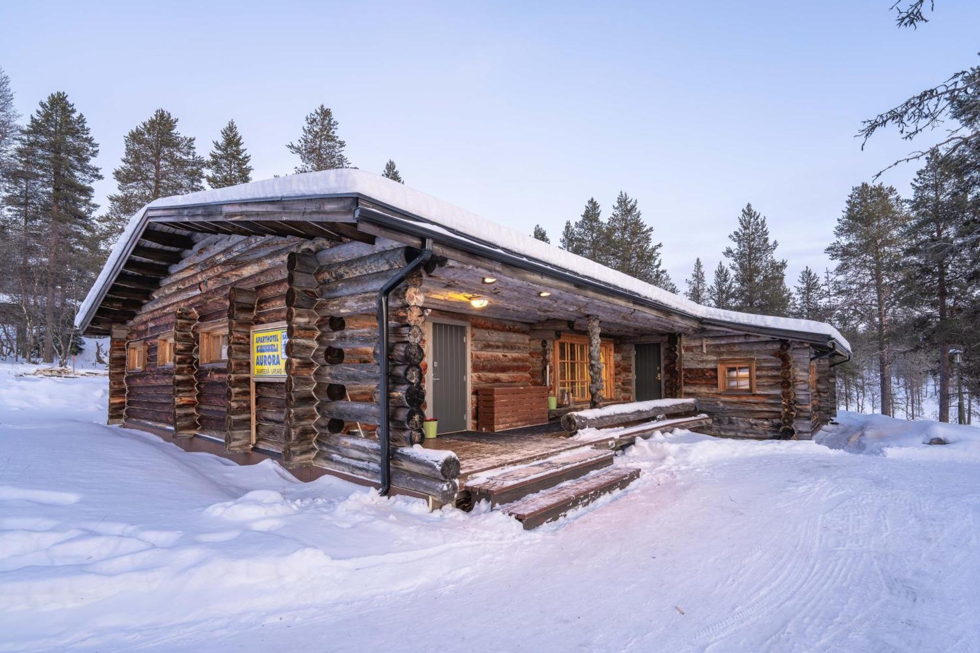 סאריסלקה Kuukkeli Log Houses Aurora Resort מראה חיצוני תמונה