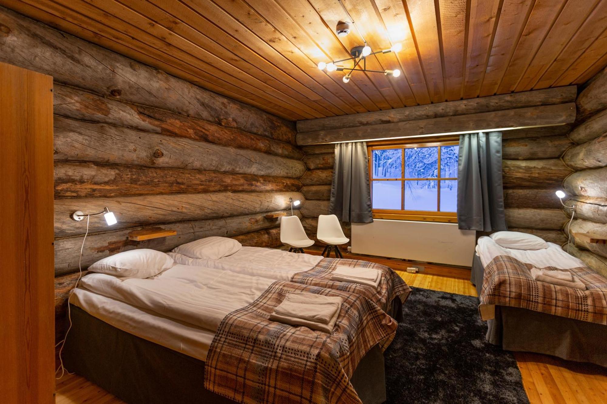 סאריסלקה Kuukkeli Log Houses Aurora Resort חדר תמונה