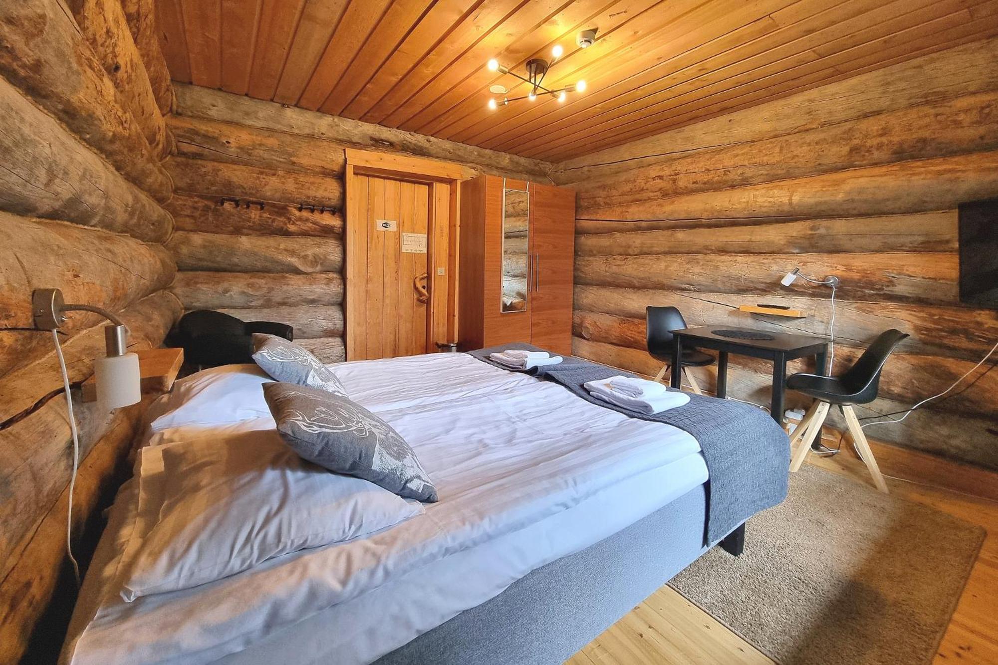 סאריסלקה Kuukkeli Log Houses Aurora Resort חדר תמונה