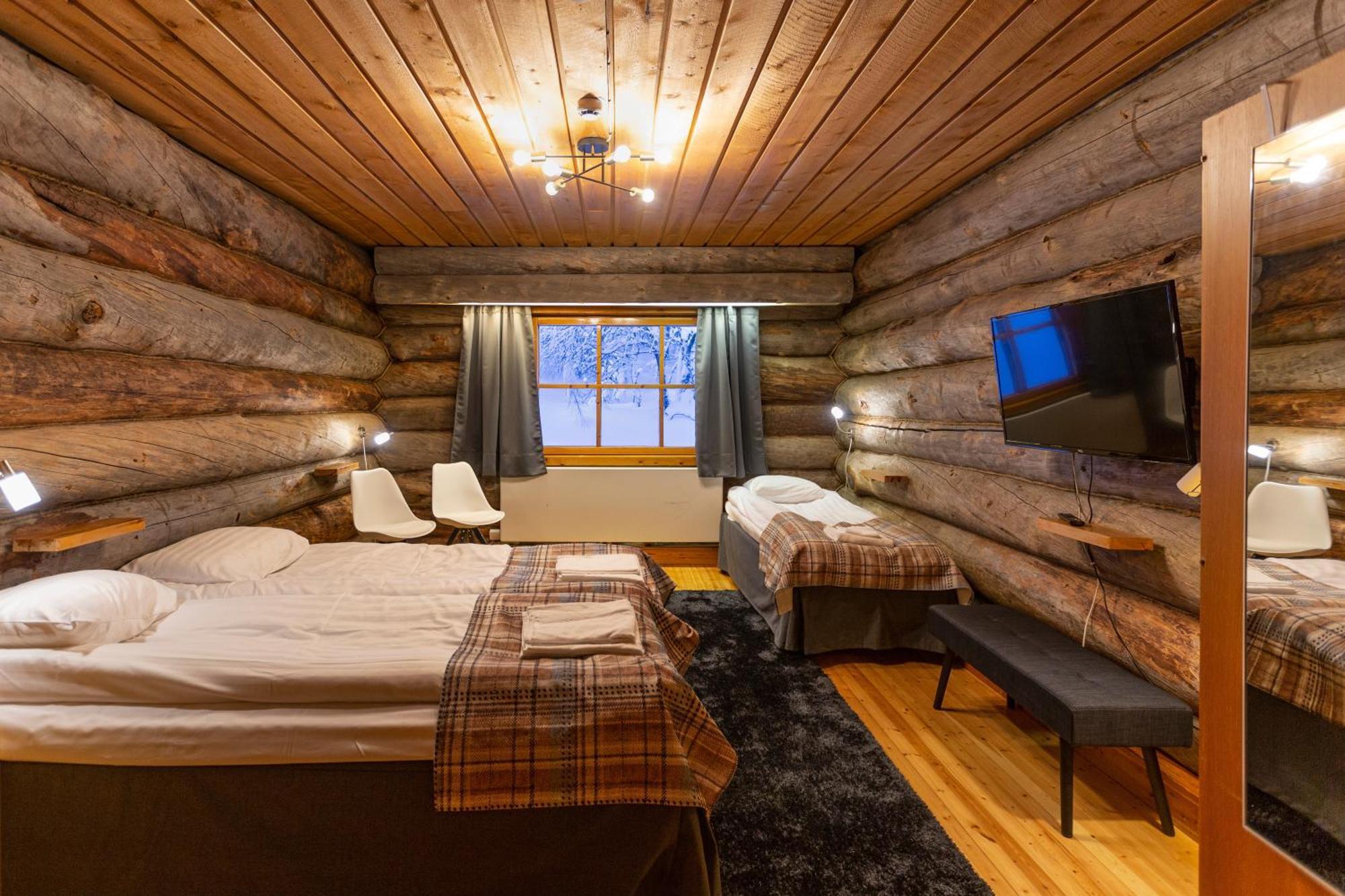 סאריסלקה Kuukkeli Log Houses Aurora Resort מראה חיצוני תמונה