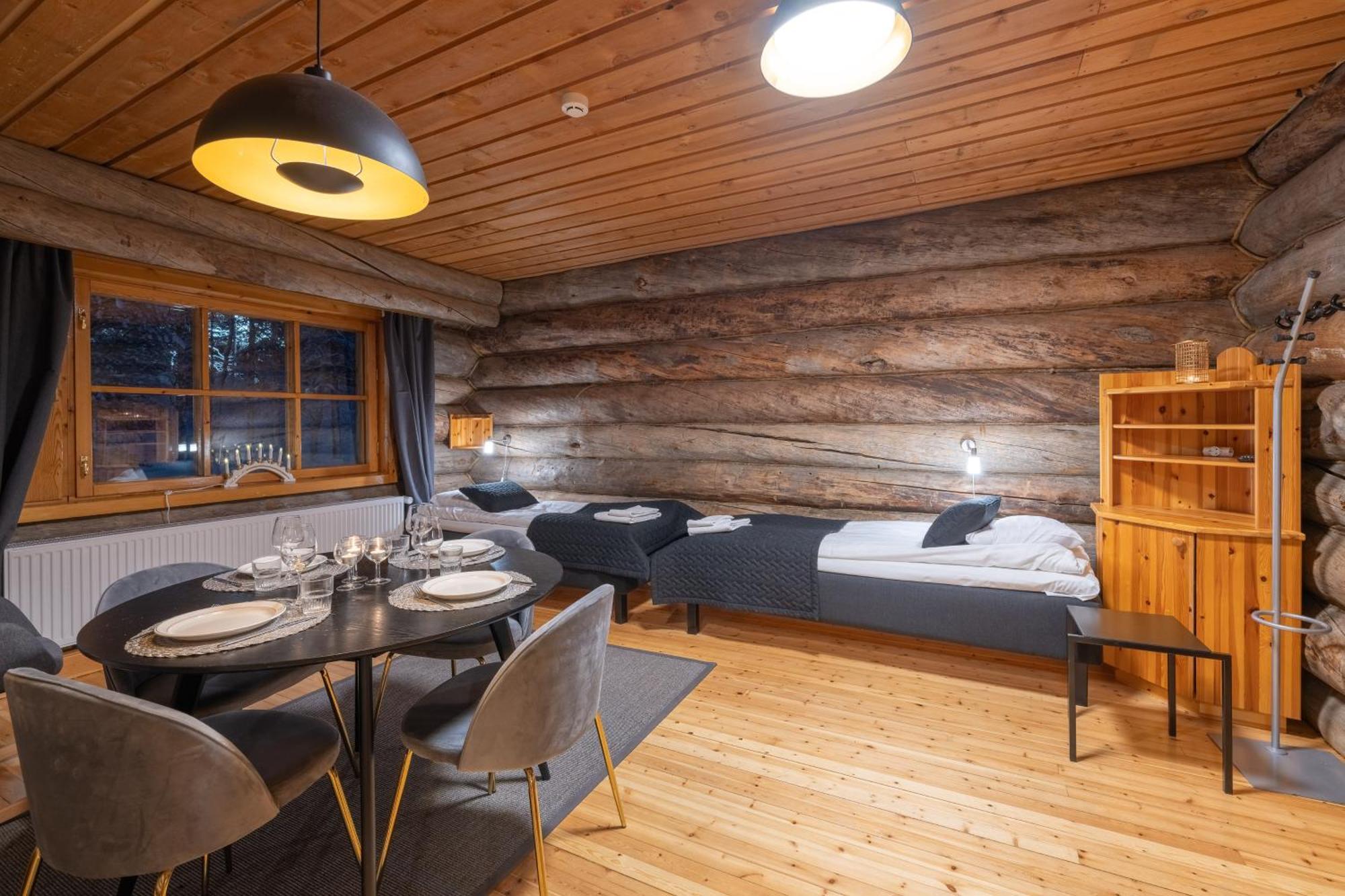סאריסלקה Kuukkeli Log Houses Aurora Resort חדר תמונה