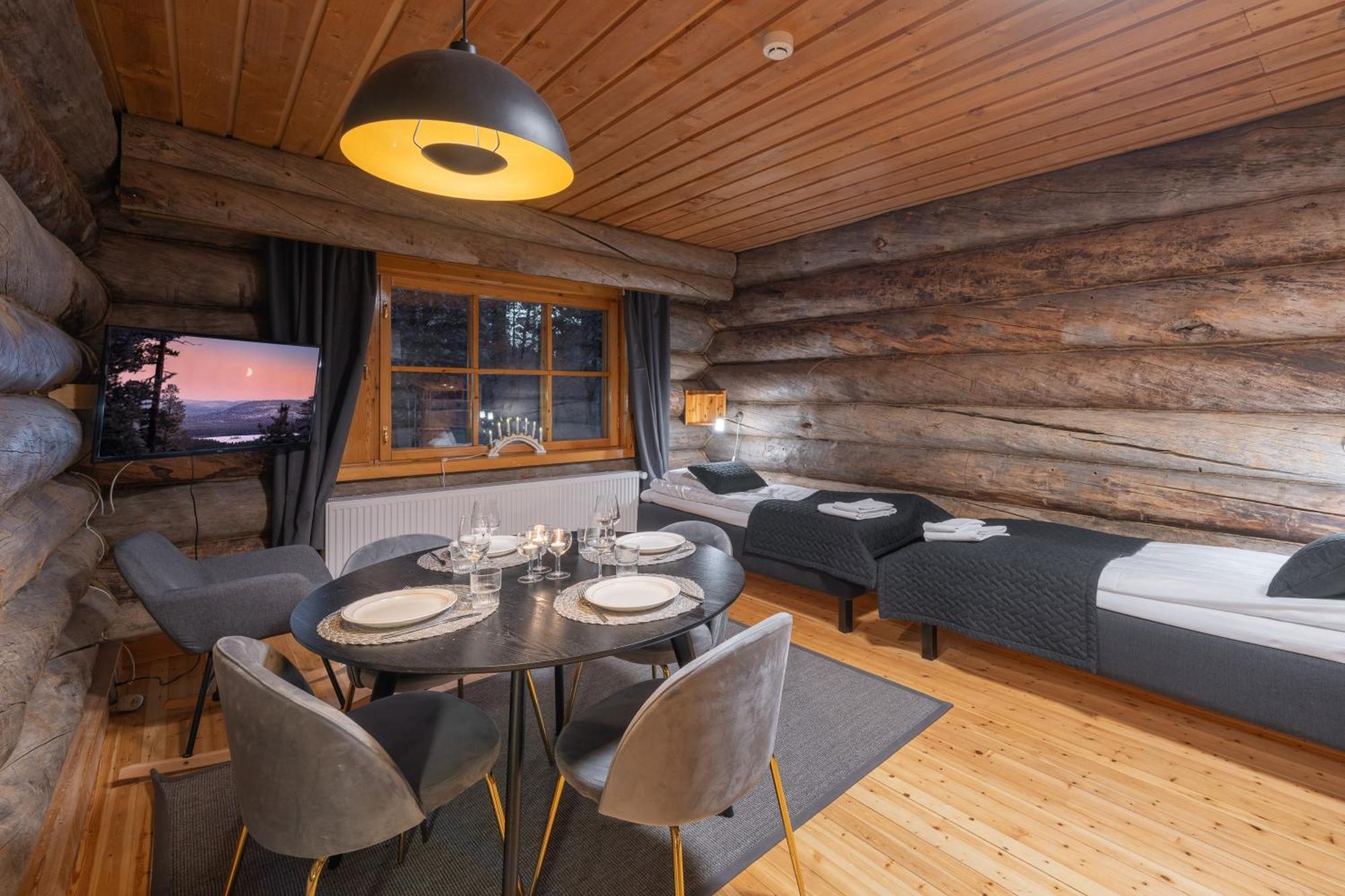 סאריסלקה Kuukkeli Log Houses Aurora Resort מראה חיצוני תמונה