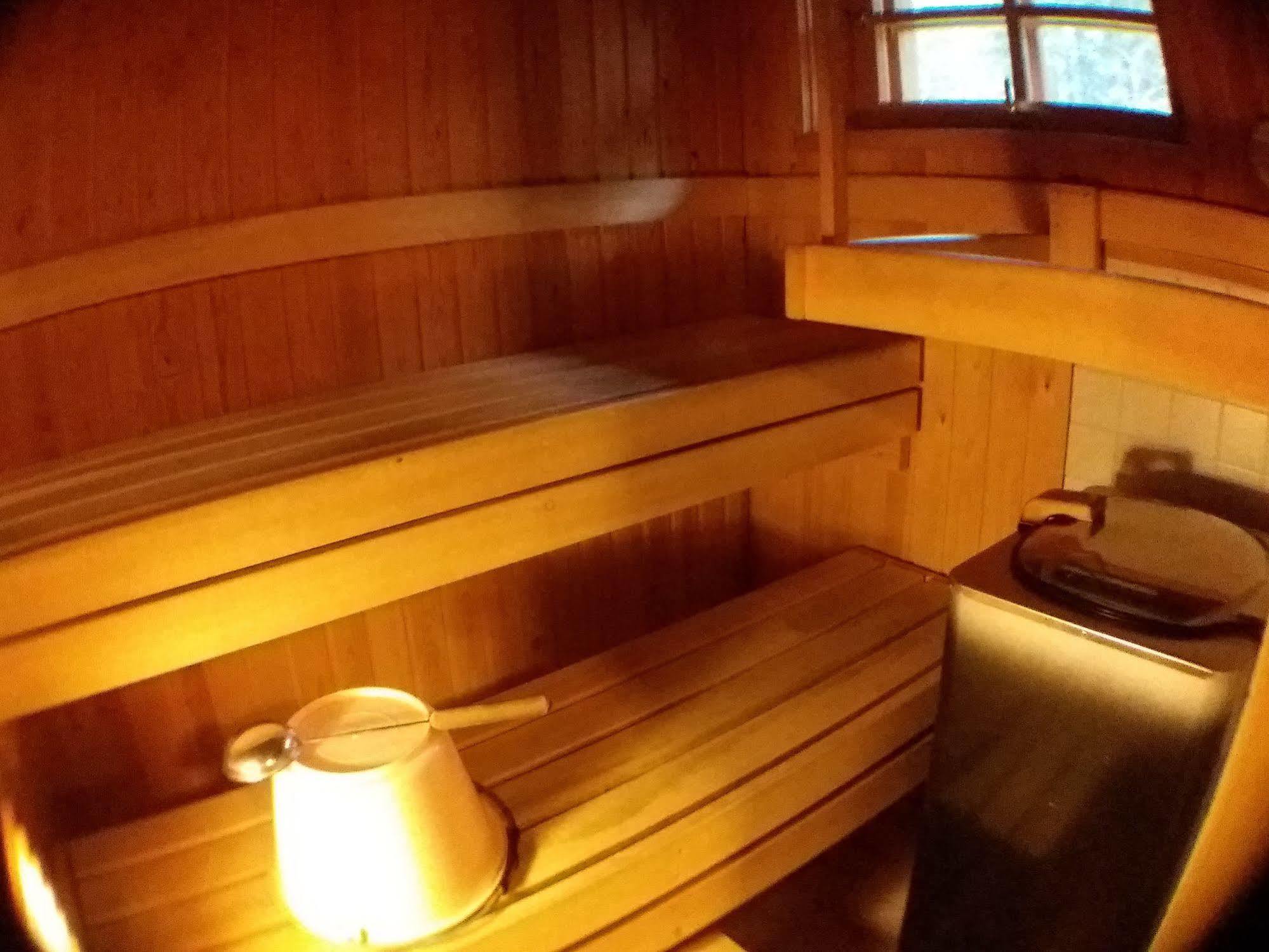 סאריסלקה Kuukkeli Log Houses Aurora Resort מראה חיצוני תמונה